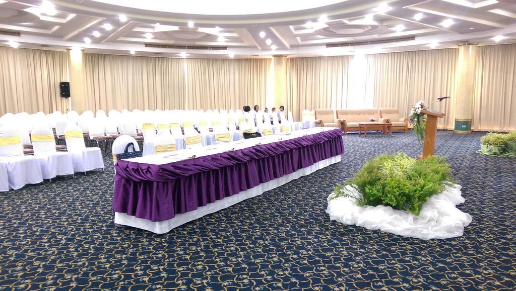 Wattana Park Hotel Trang Eksteriør billede