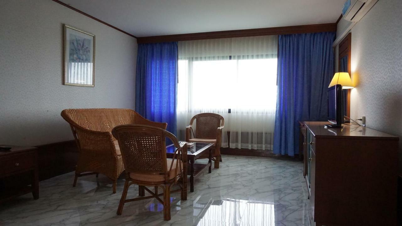 Wattana Park Hotel Trang Eksteriør billede